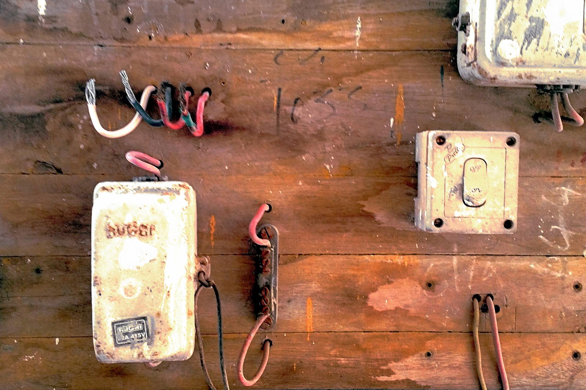 既設電力系統改善設計與簽證